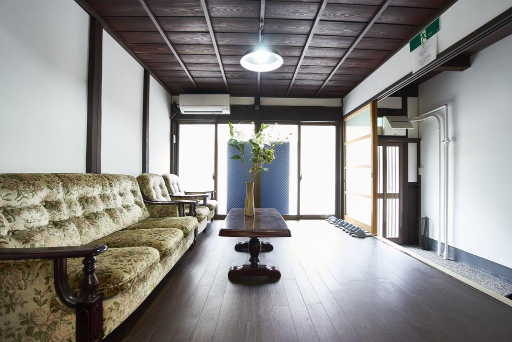 Вилла Base Karasuma Imadegawa Киото Экстерьер фото