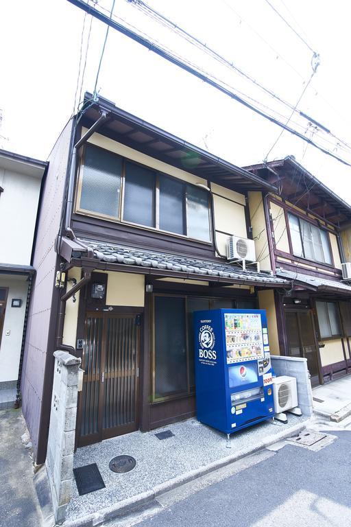 Вилла Base Karasuma Imadegawa Киото Экстерьер фото